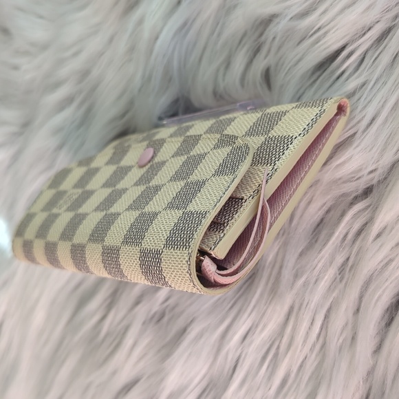 Louis Vuitton Damier Azur Portefeiulle Emilie Wallet In Rose Ballerine - Picture 4 of 17